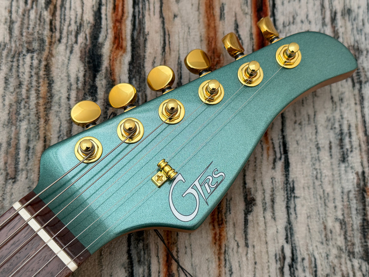 Mooer GTRS S900 Racing green Roasted Maple neck