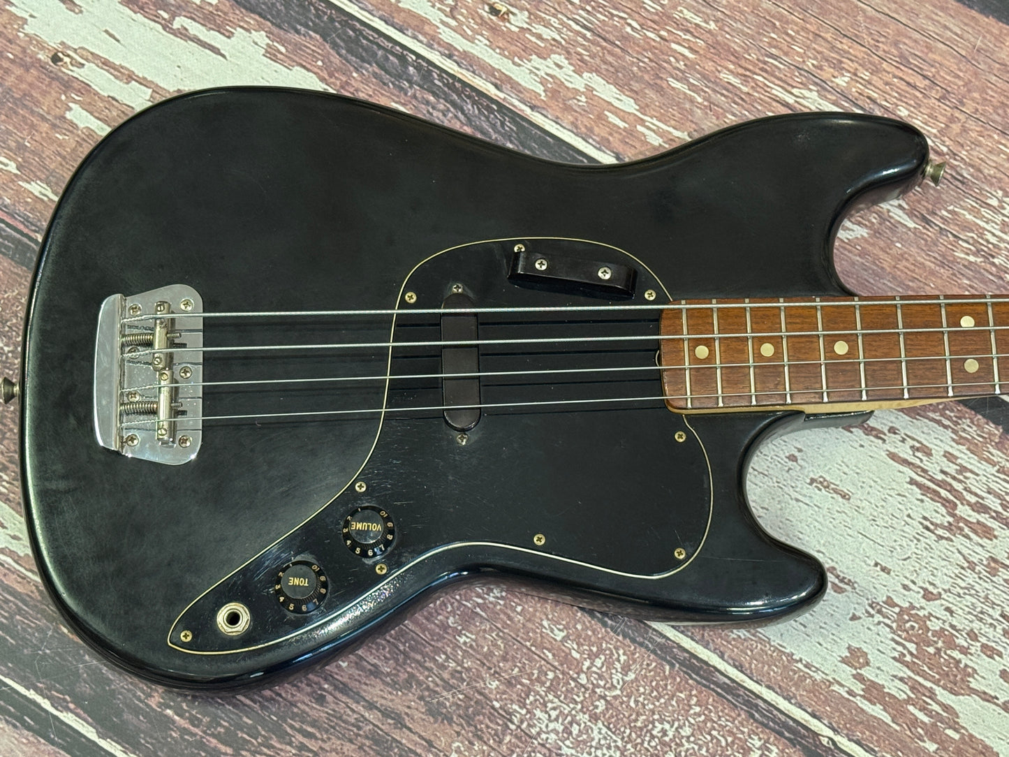 Fender Musicmaster Bass 1978 - Refinished body