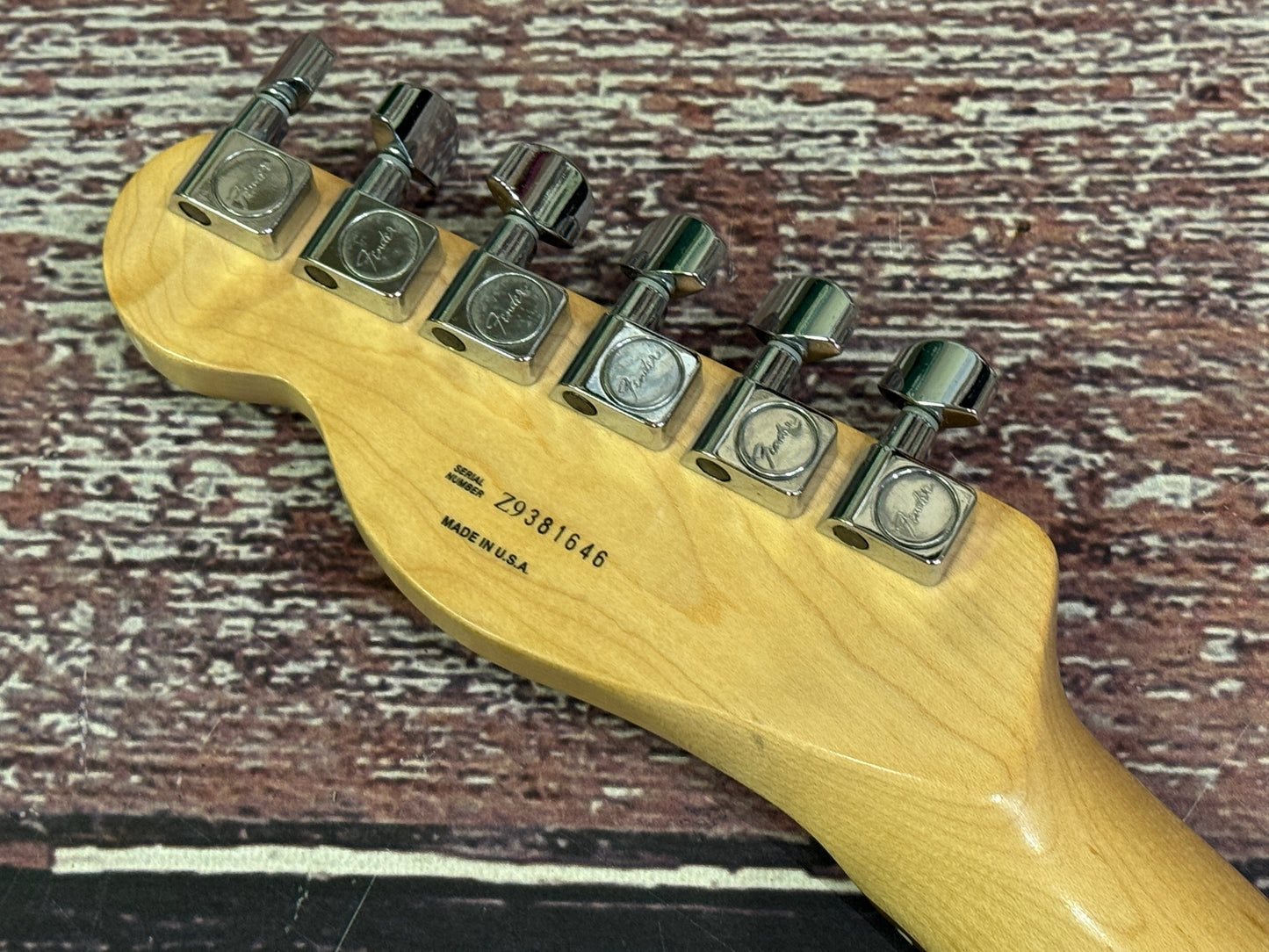 Fender USA Highway 1 Telecaster - Stripped