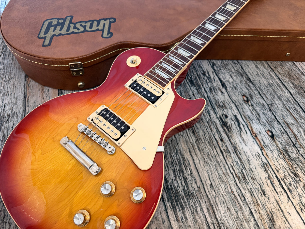 Gibson Les Paul Classic (Standard) - Cherry burst, mint condition with case