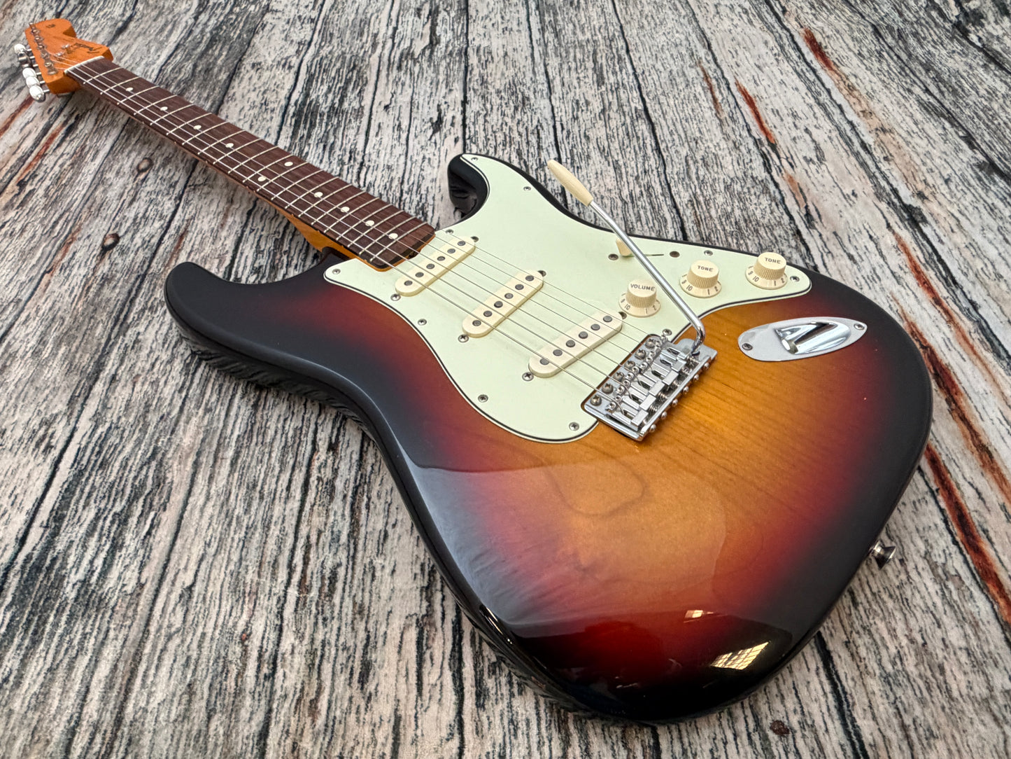 Fender Classic Series 60's Nitro Stratocaster 2014 MIM