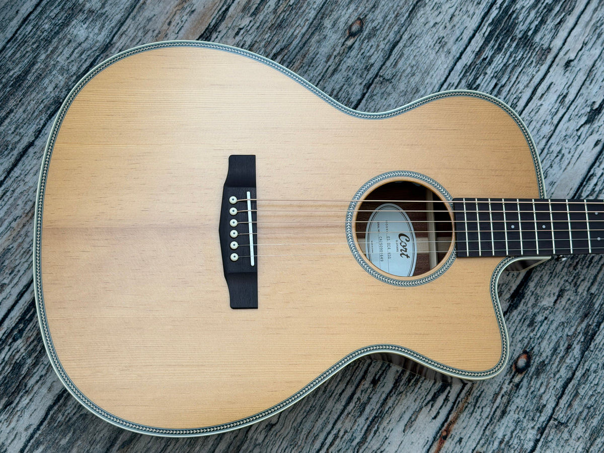 Cort Essence OC4 Natural Semi-Gloss Electro Acoustic