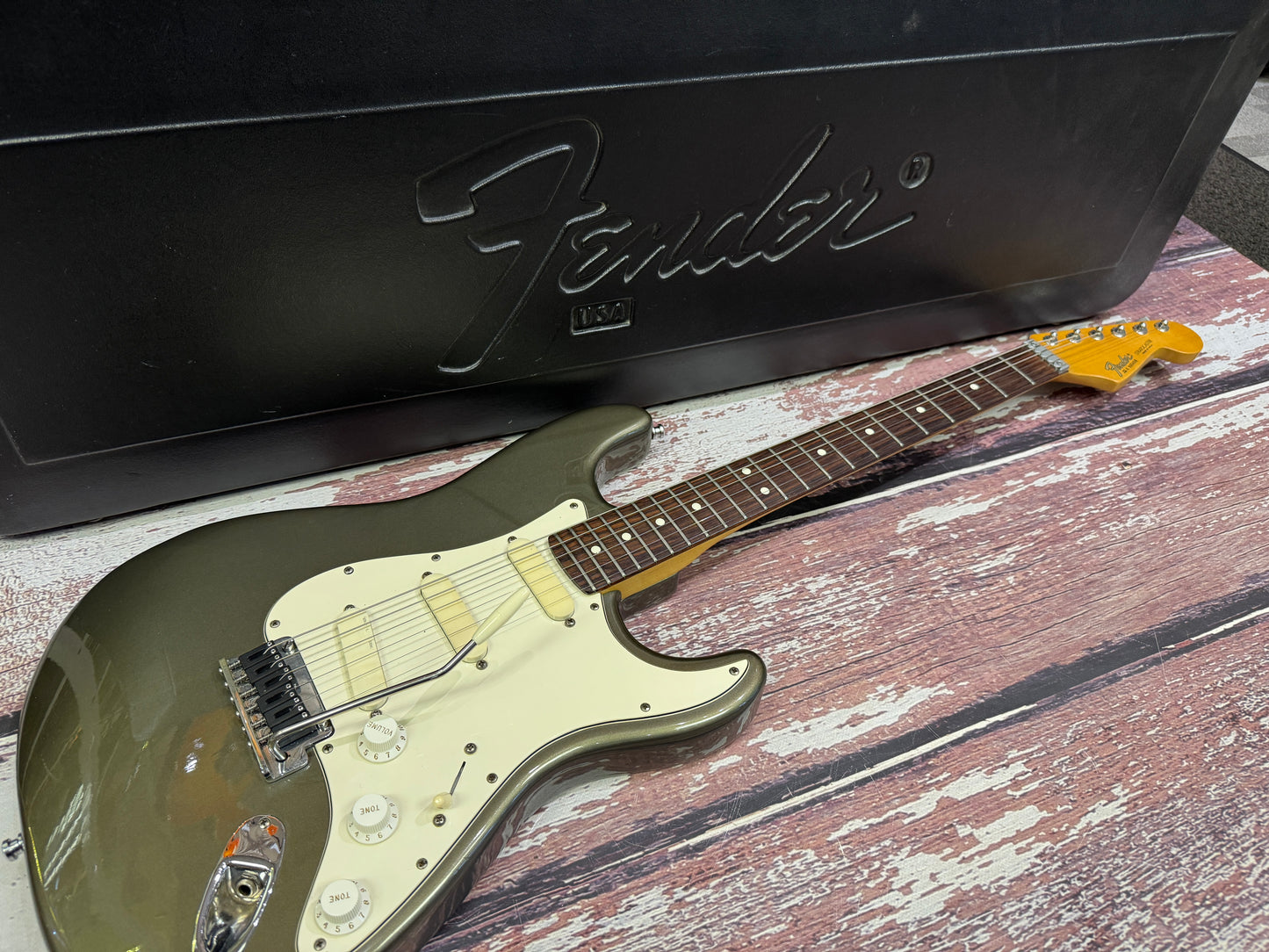 Fender 1988 USA Stratocaster - Strat plus - Pewter with Fender hard case.