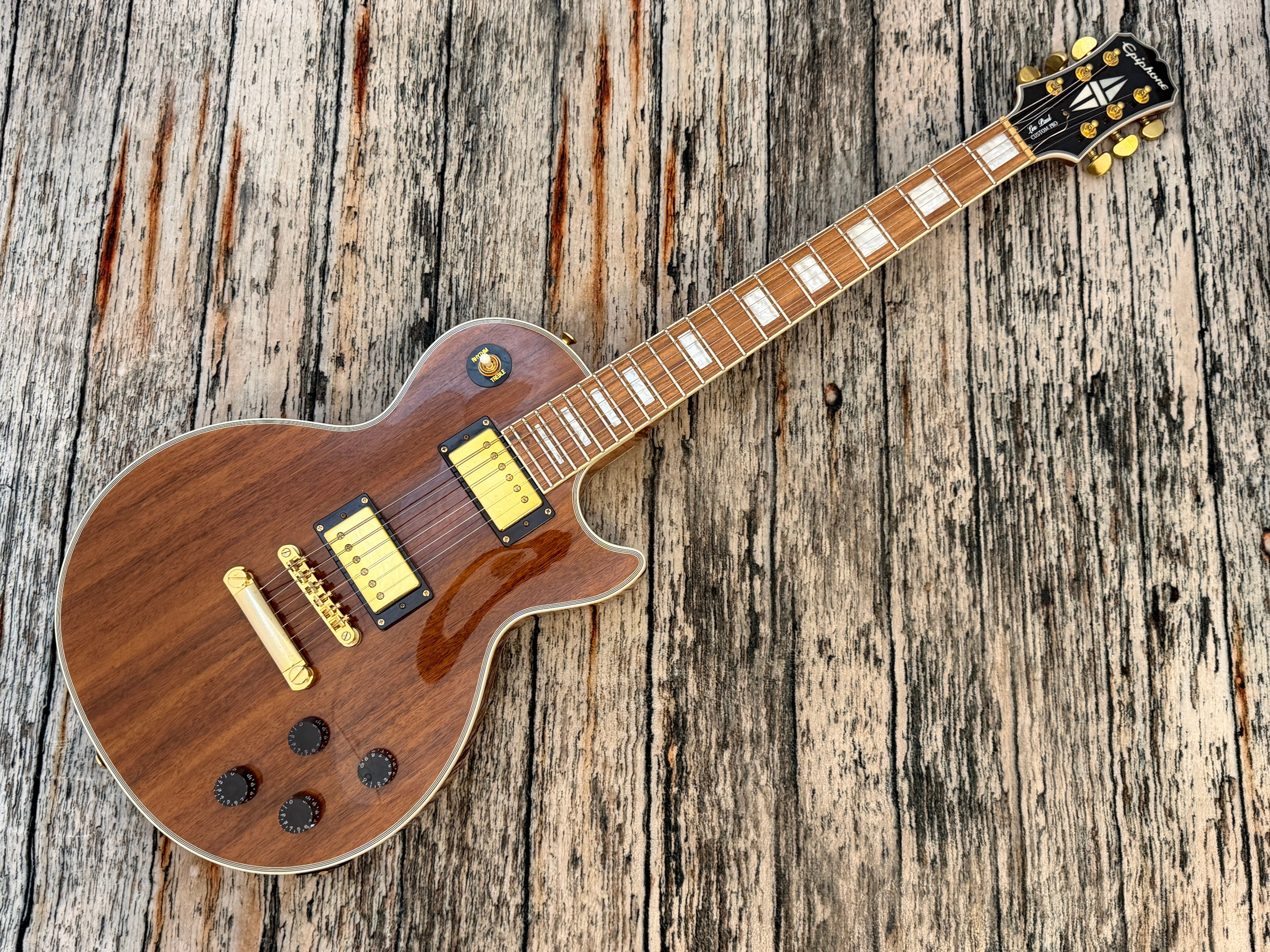 ギター Epiphone Les Paul Custom Pro koa Epiphone Les Paul Custom Pro - Koa limited edition – Badlands