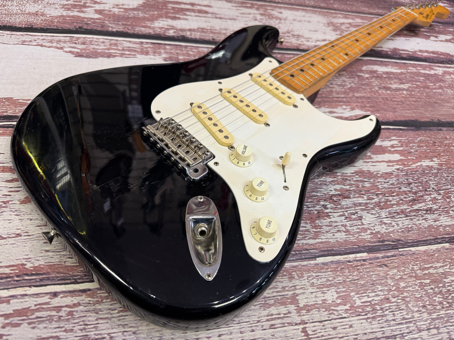 Squier 1990 Stratocaster Made in Japan