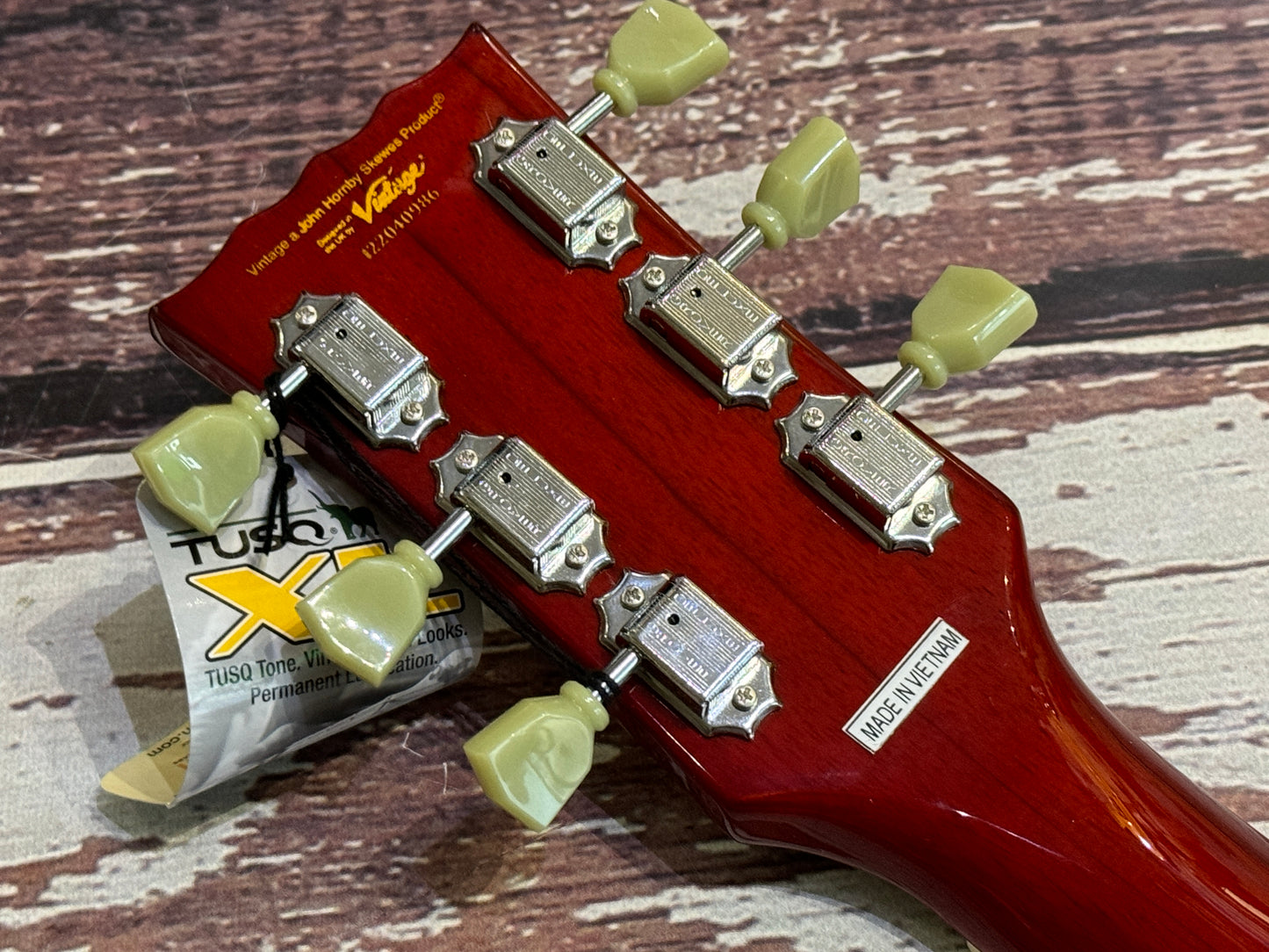 B-STOCK Vintage V100 Flame Maple Trans Honeyburst