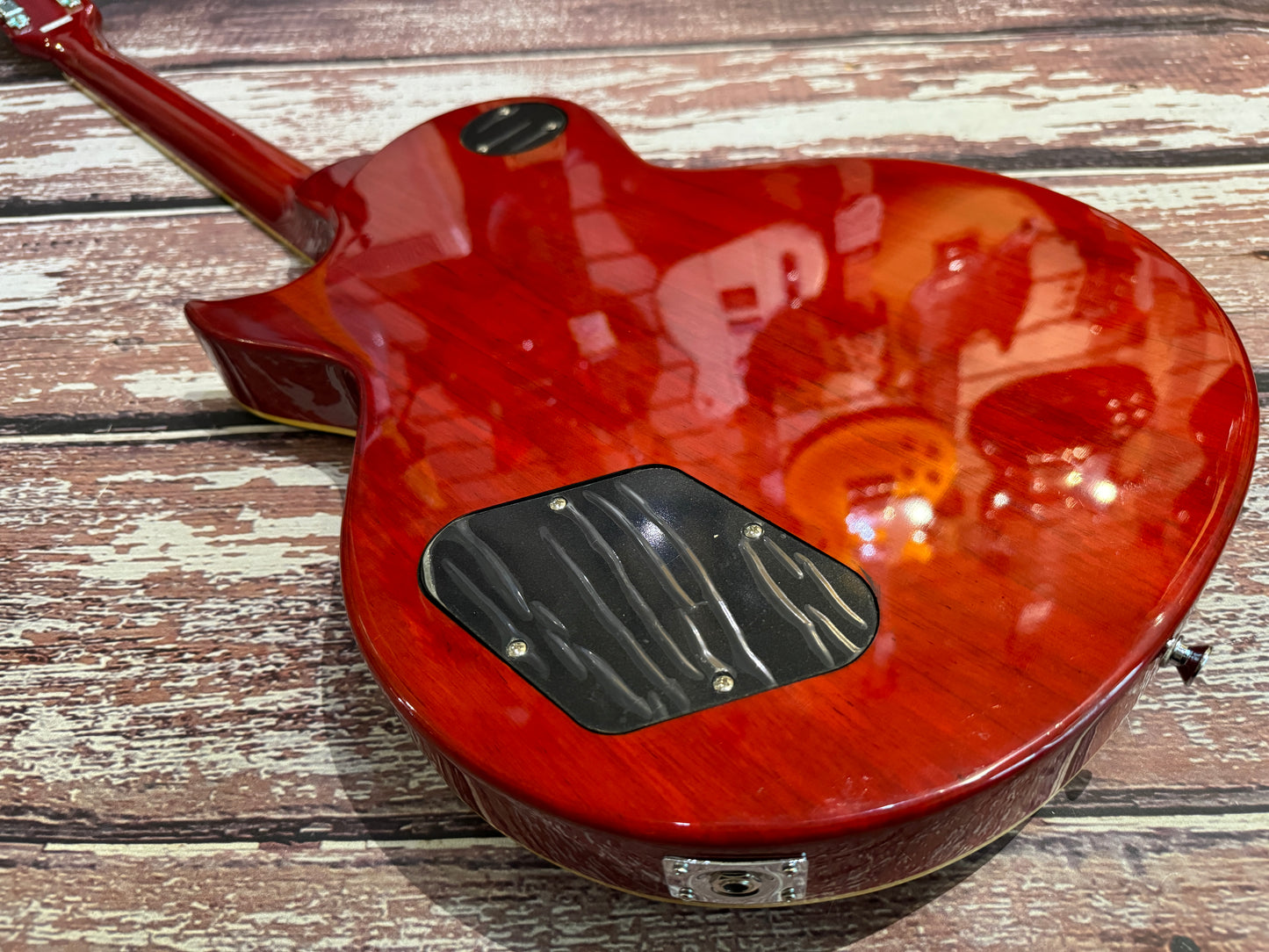 B-STOCK Vintage V100 Flame Maple Trans Honeyburst