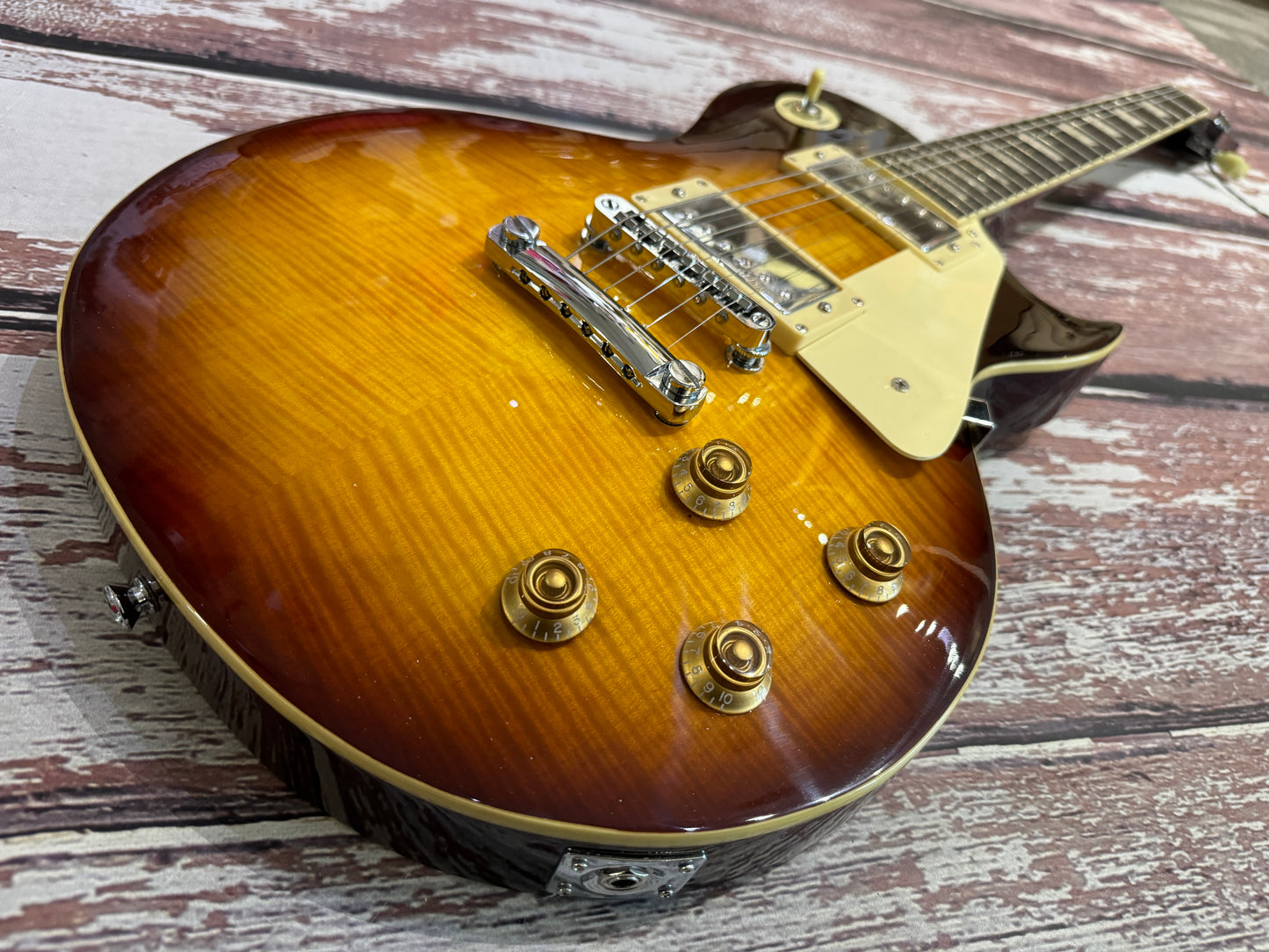 B-STOCK Vintage V100 Flame Iced tea