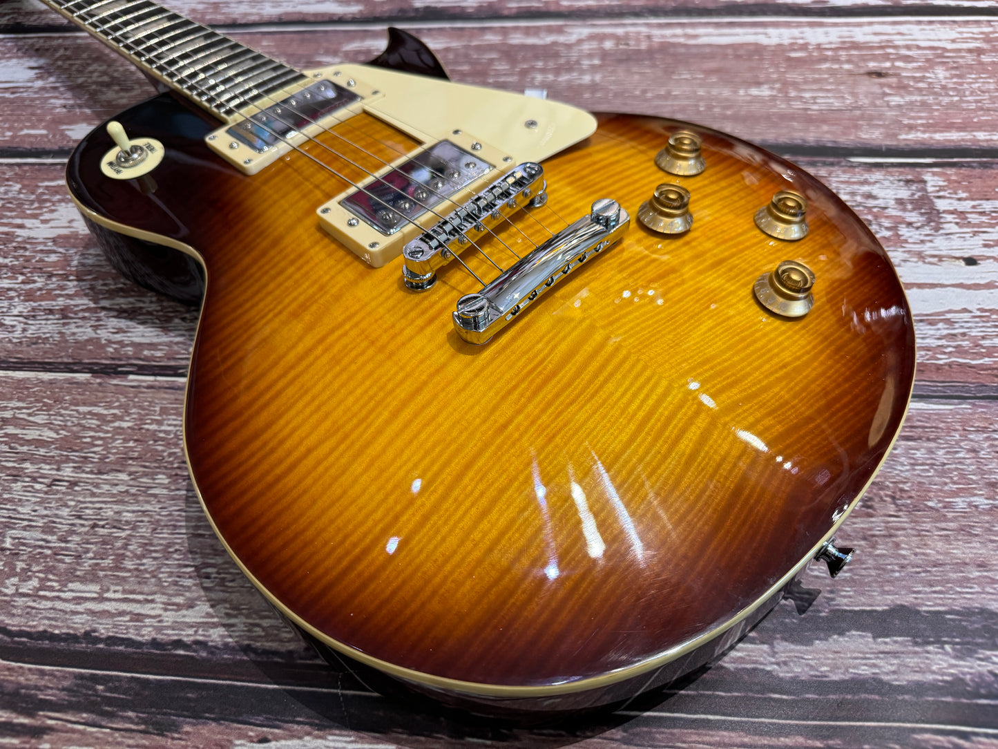B-STOCK Vintage V100 Flame Iced tea
