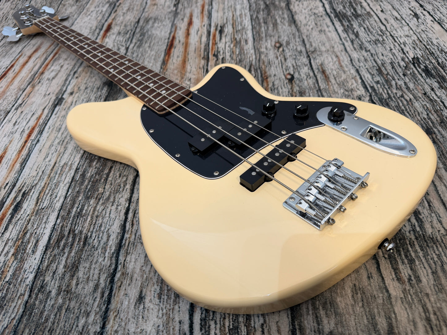 Ibanez TMB-30 Short scale bass