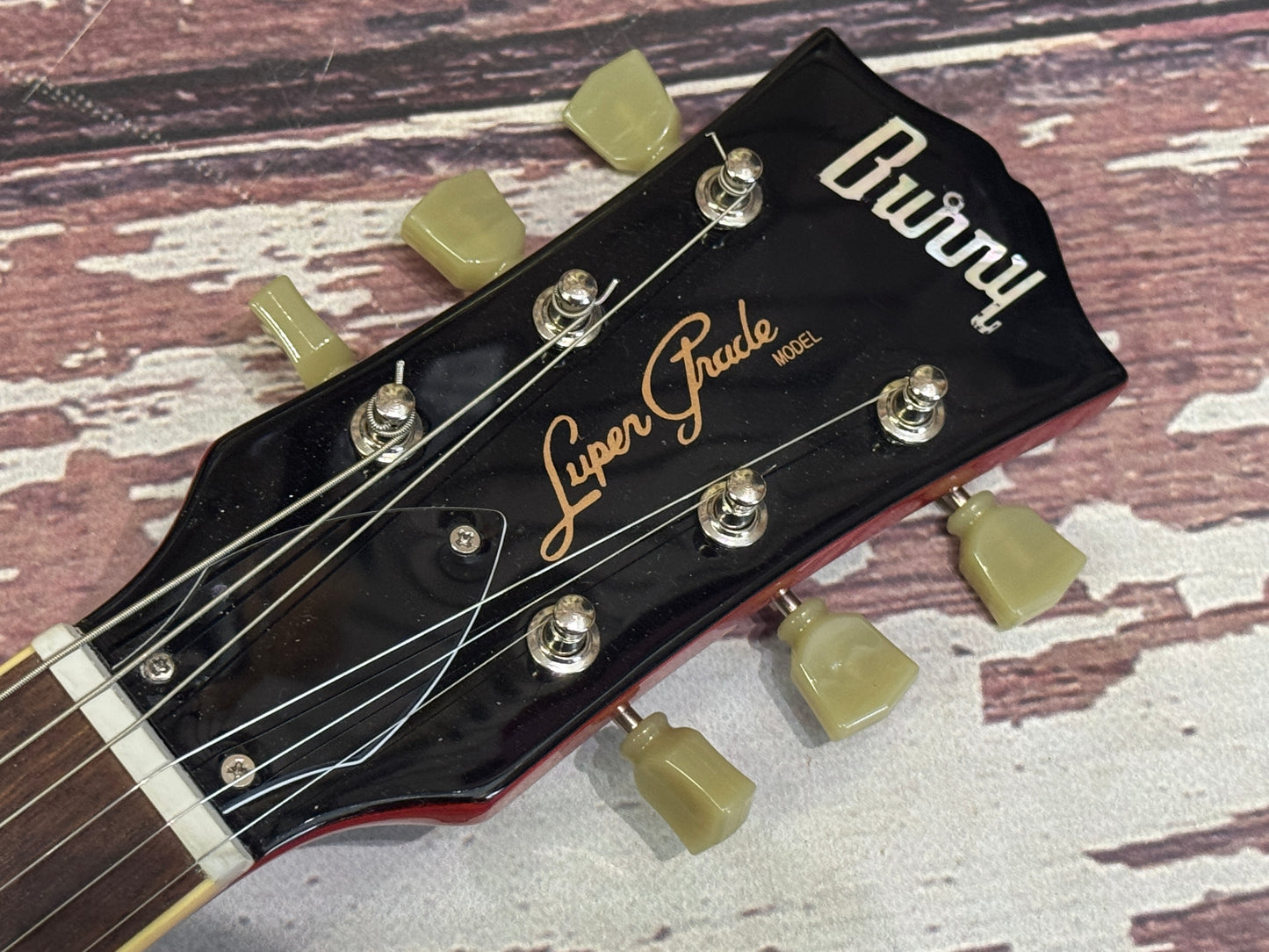 Burny RLG55Z Cherry sunburst