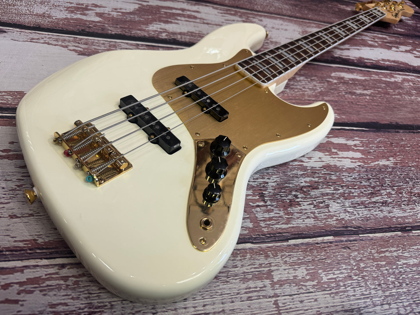 Squier 40th Anniversary Olympic White - Gold Limited Edition NOS