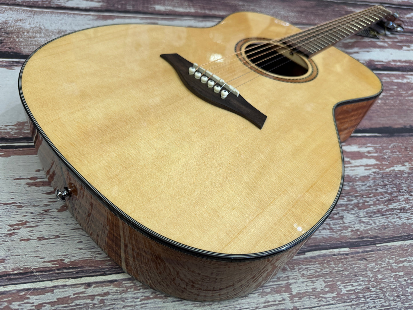 Vintage Performer Series Acoustic Orchestra OM Guitar ~ Natural Gloss