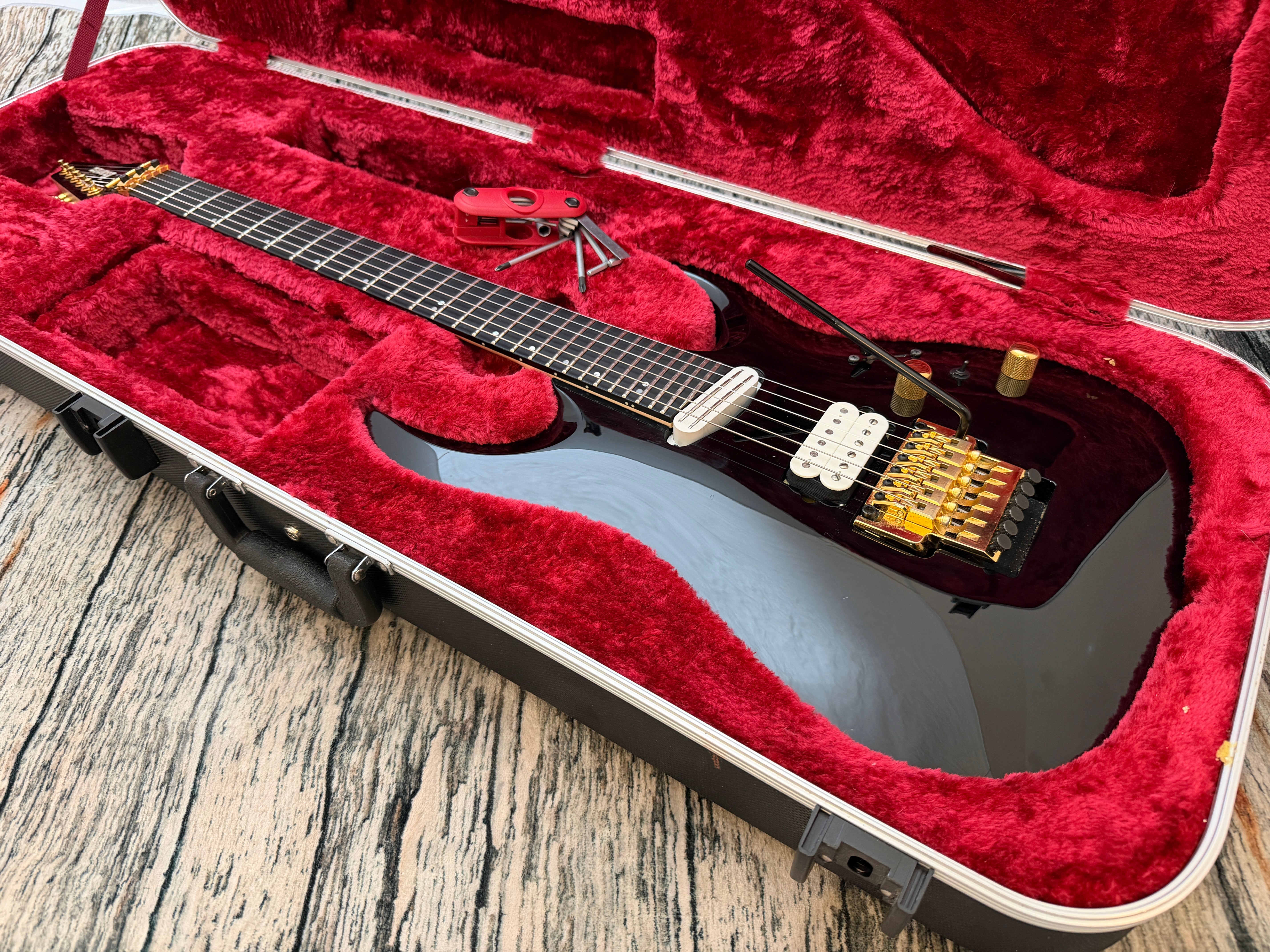 Ibanez Prestige RGA622XH Japanese with hard case - Axe design Lab