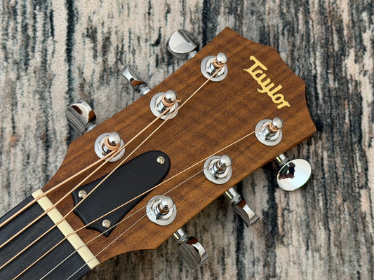 Taylor GS-Mini Mahogany with case
