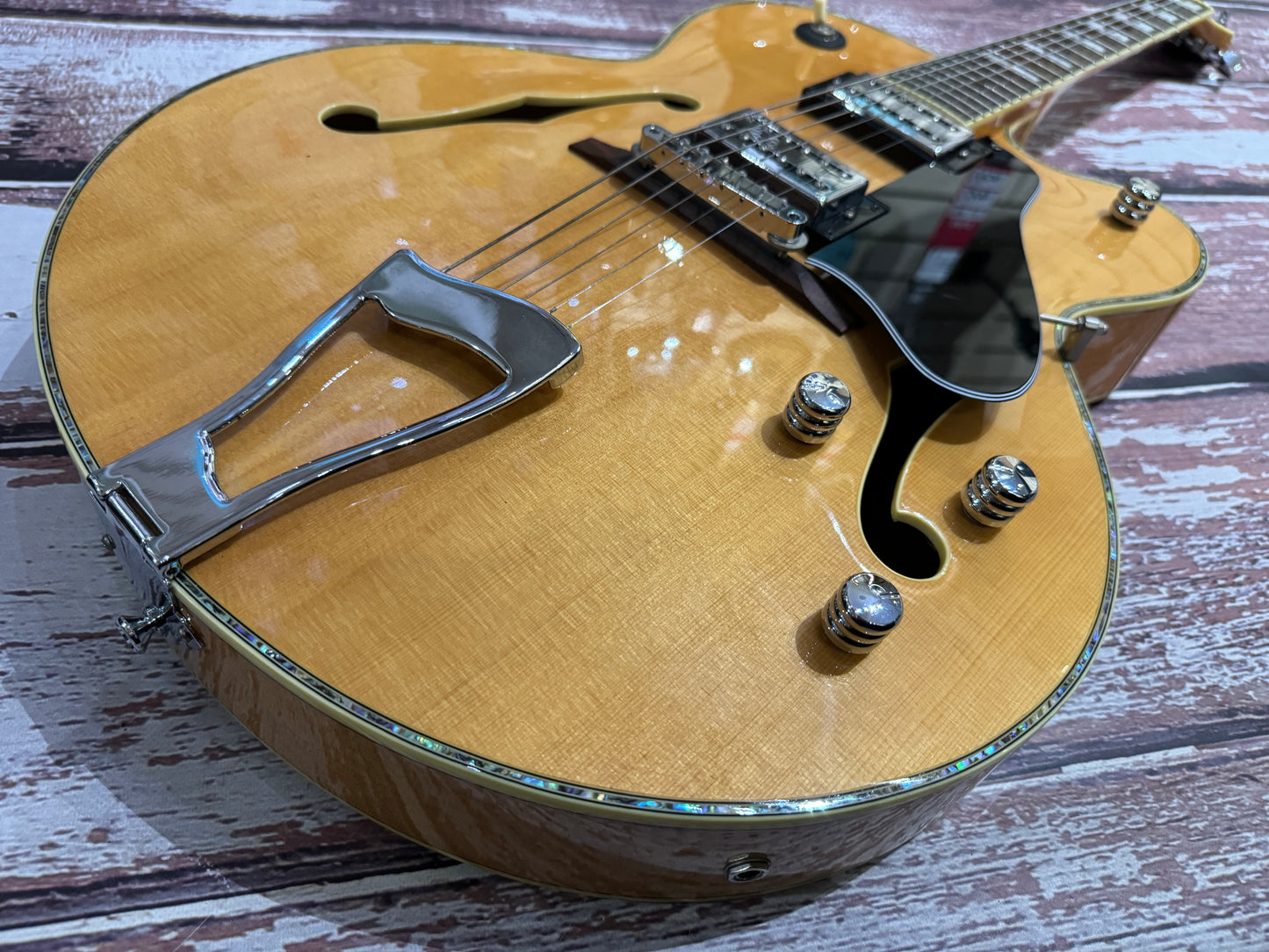 Peavey Rockingham (Peerless) Semi acoustic 2004