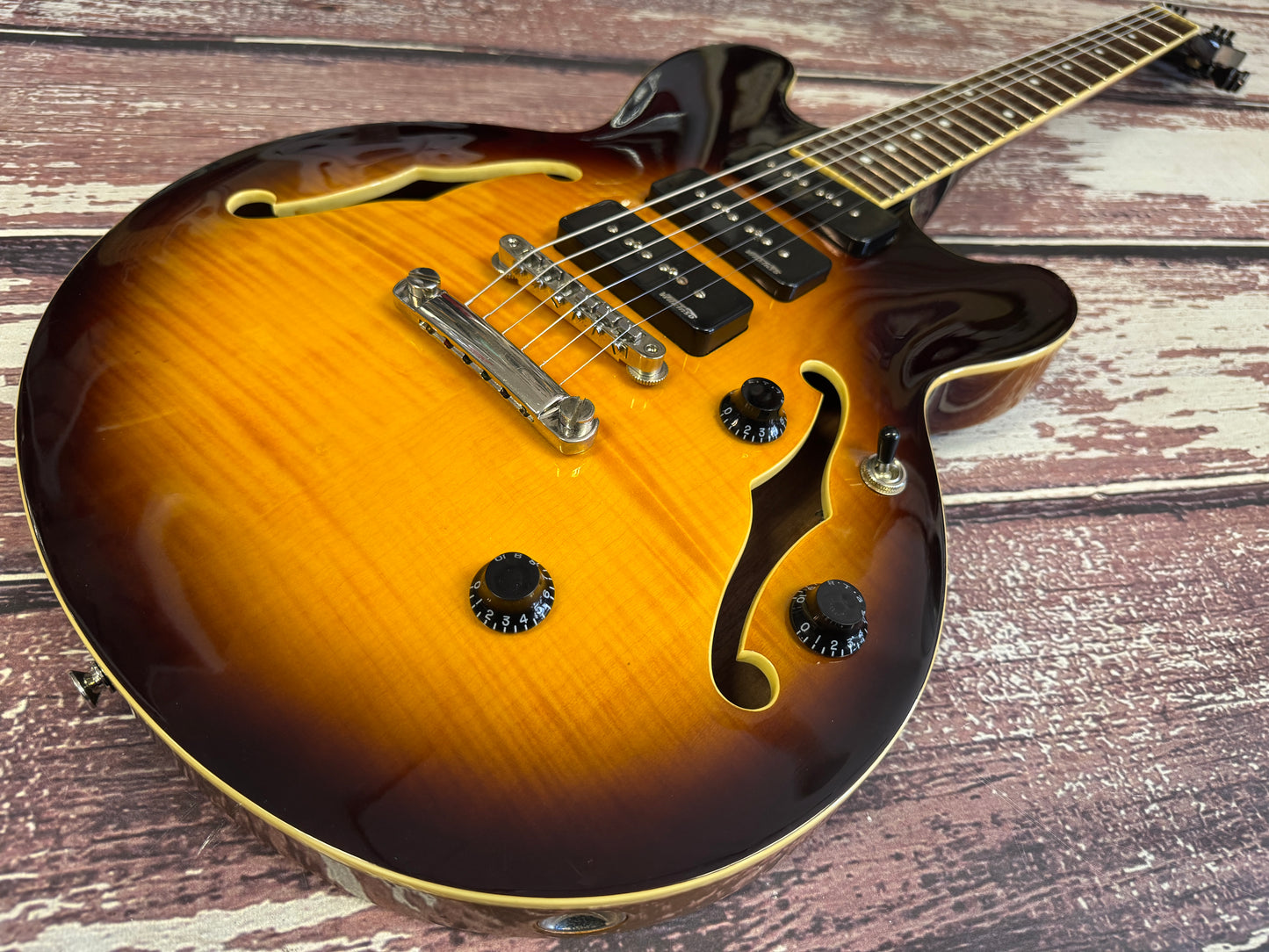 Vintage Advanced AV3 Semi Hollow