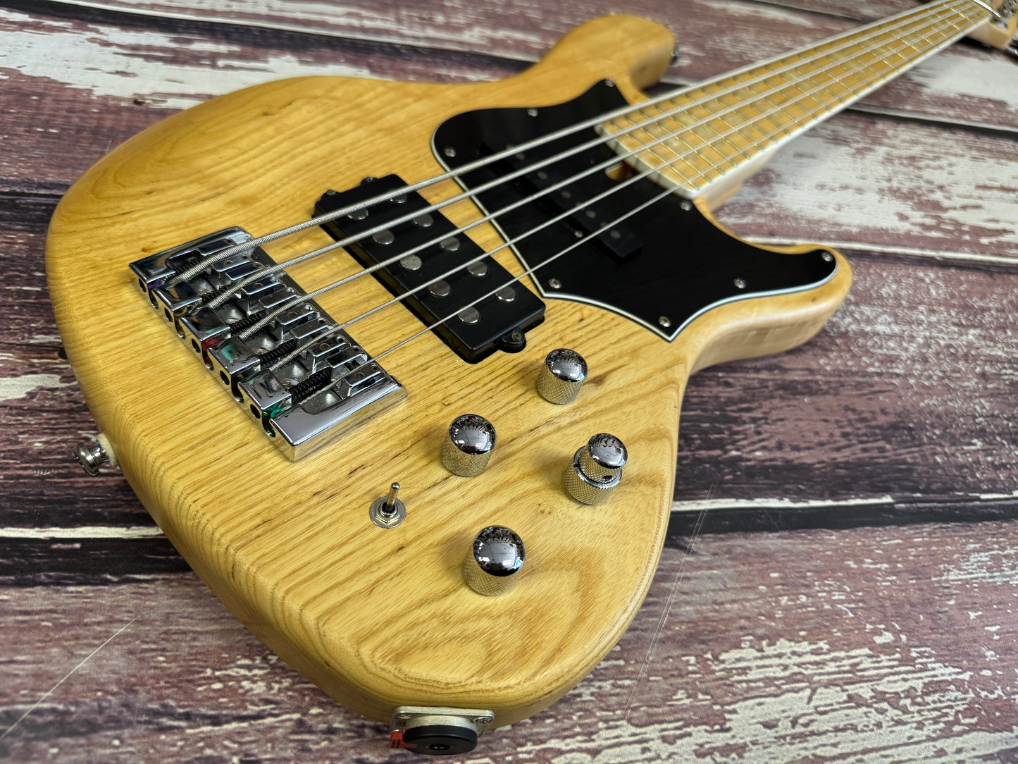 Cort GB-75 Active 5 string bass