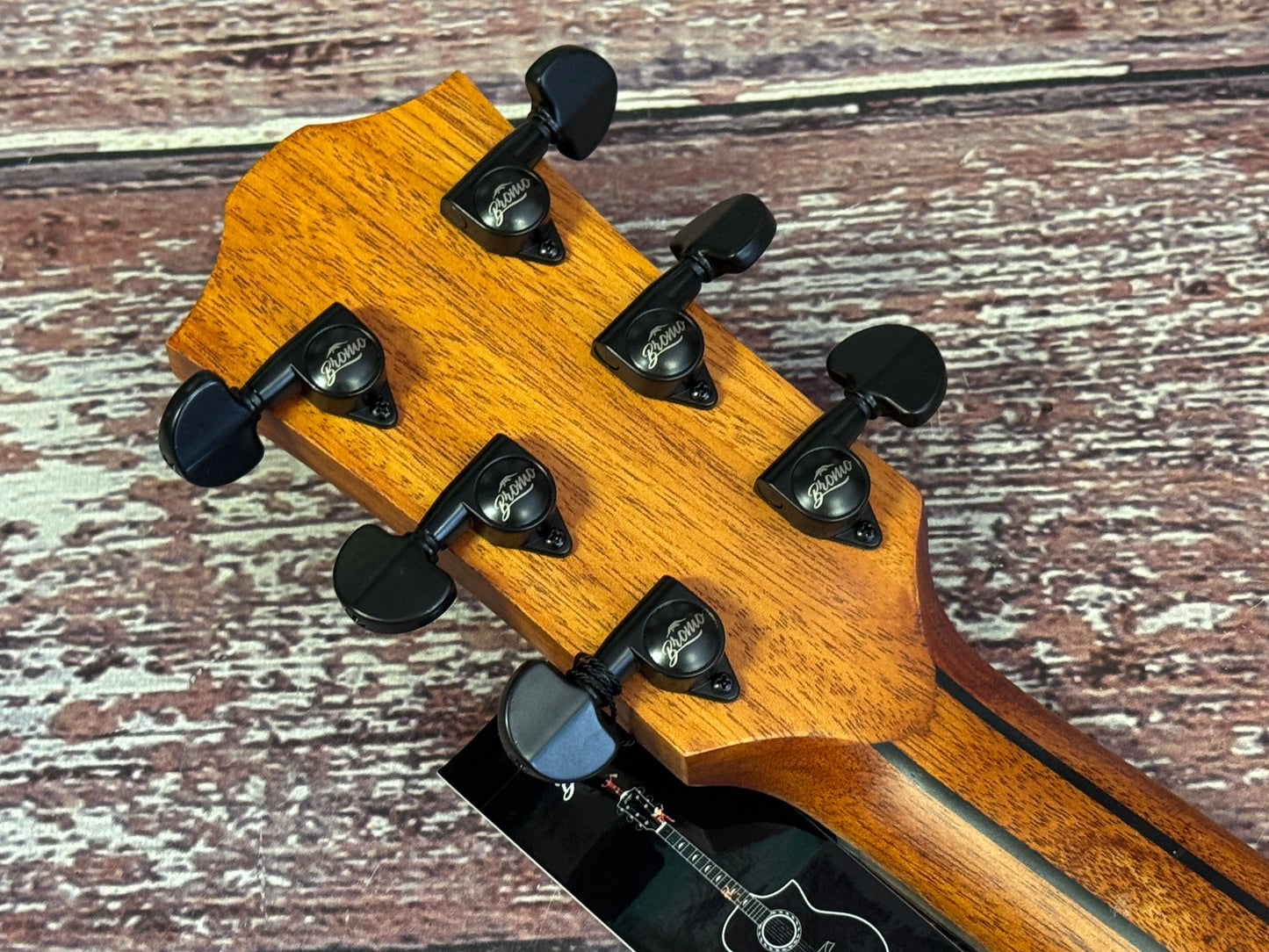 Bromo BAT1 Solid Spruce top acoustic