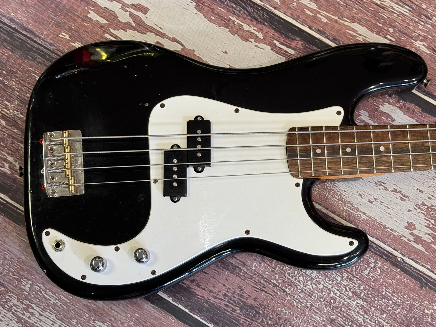 Sunn Mustang (Fender) Bass - Parts build