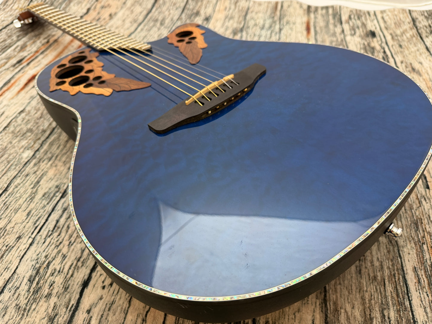 Ovation Celebrity Elite Plus CE44P-8TQ