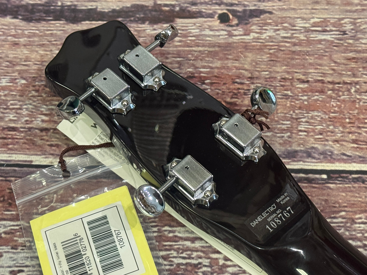 Danelectro Fifty Niner Short scale bass - Jade EX DEMO