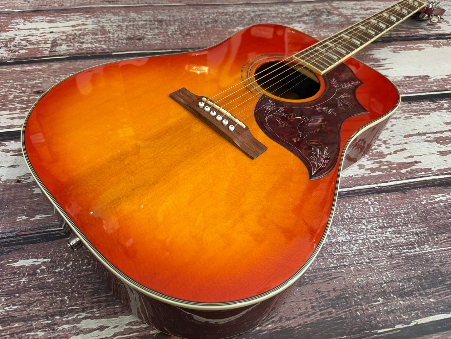 Epiphone Hummingbird Pro & Hard case 2020