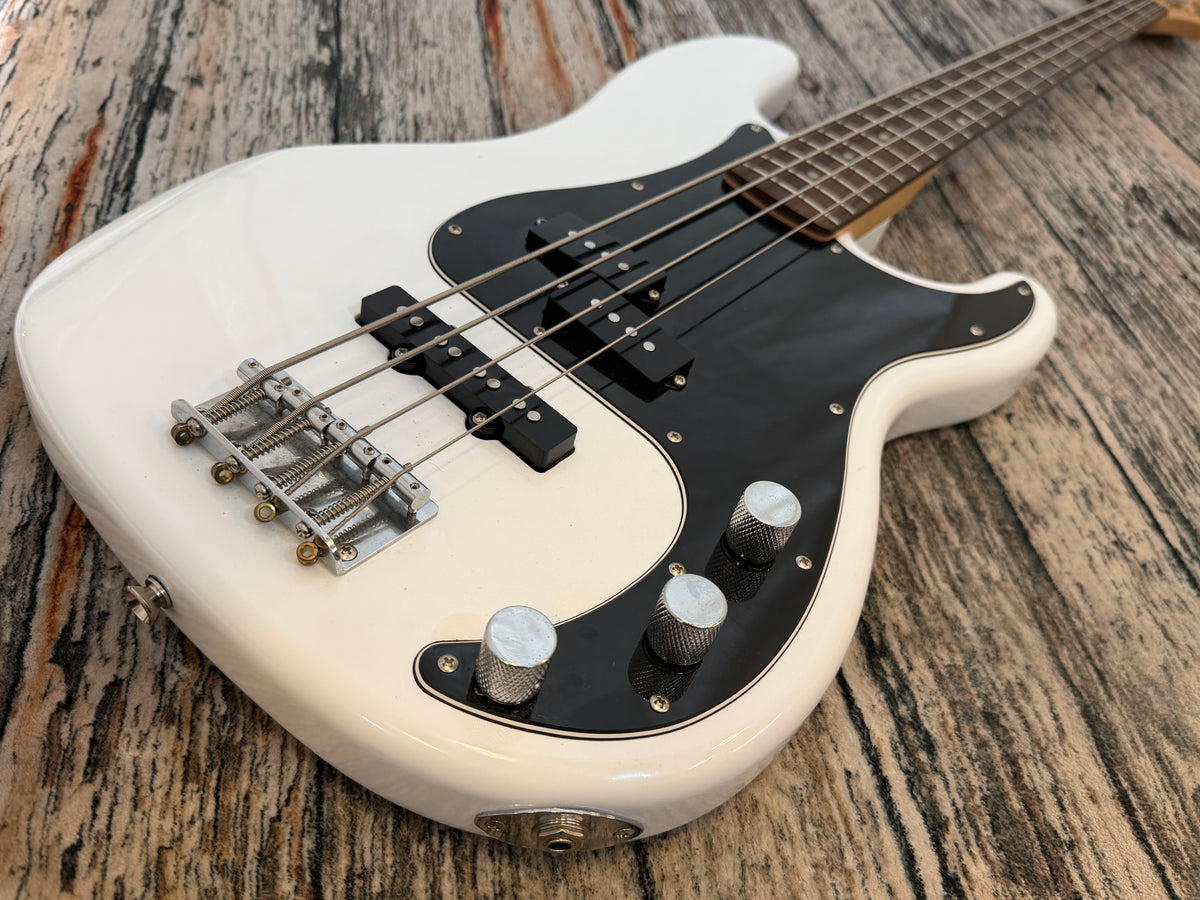Squier Affinity PJ Bass