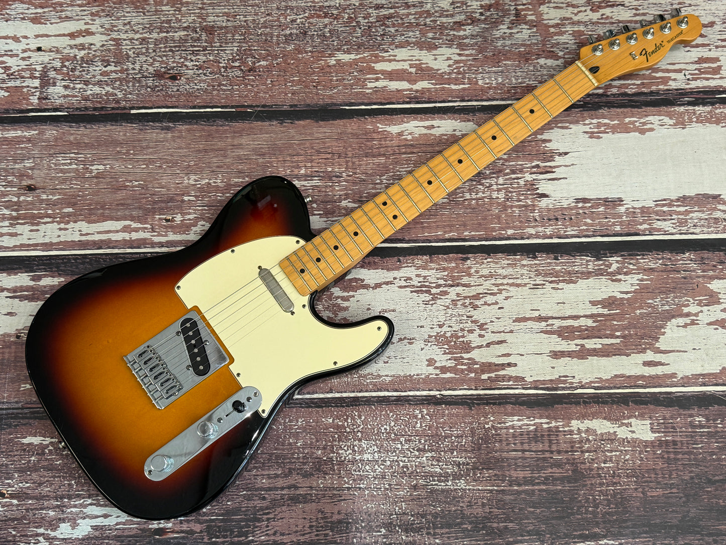 Fender Standard Telecaster - Sunburst - Maple neck. 2010 Mexico