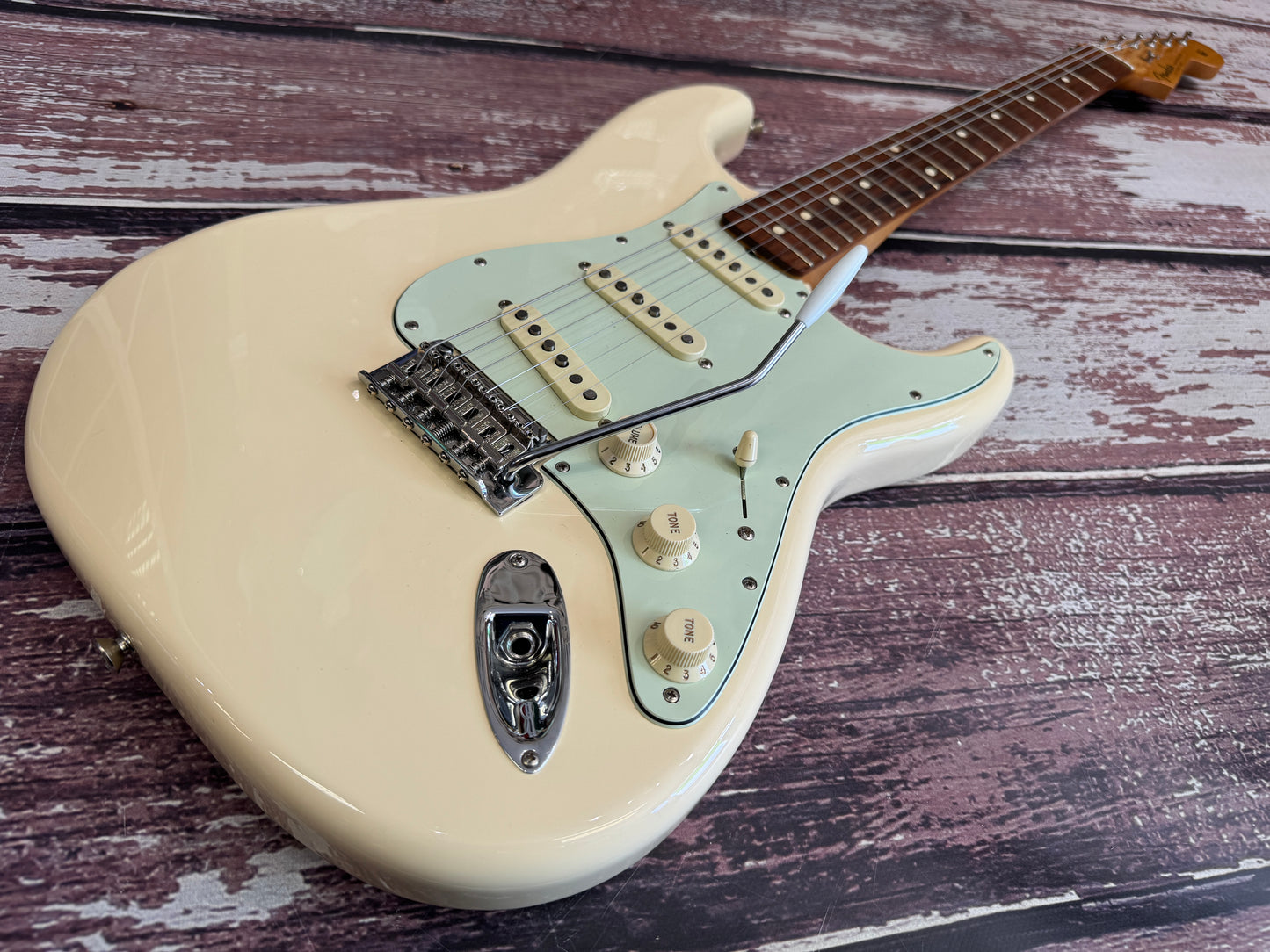 Fender 60's Vintera Modified Stratocaster - Olympic White
