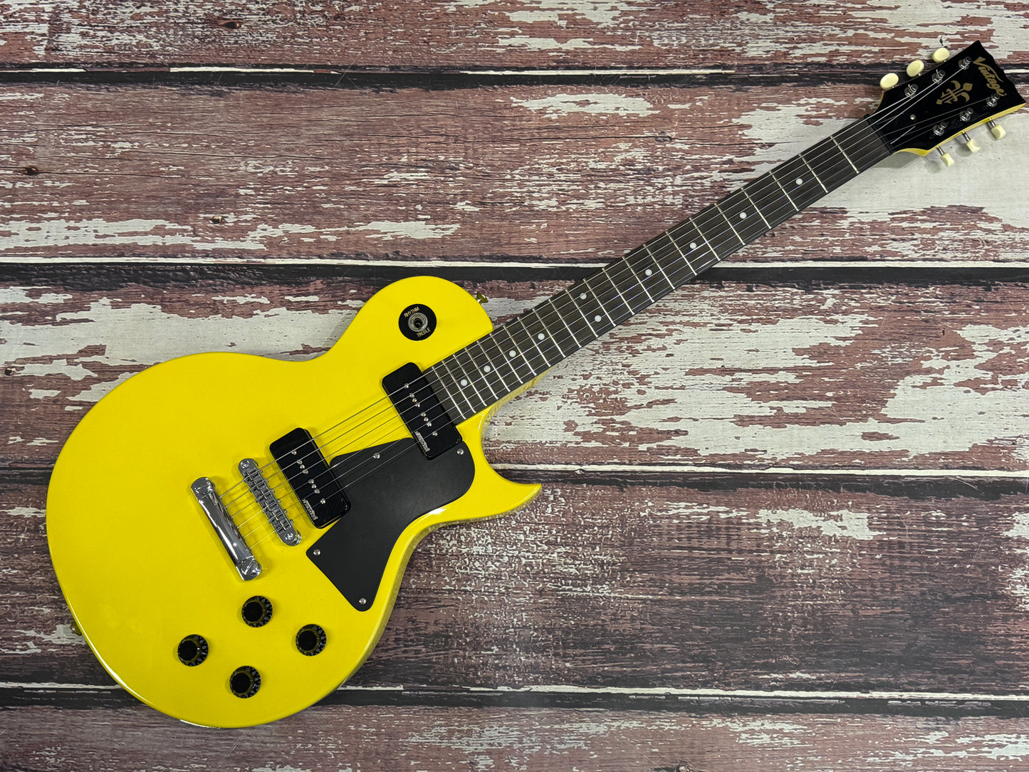 Vintage V132 twin P90 LP Junior