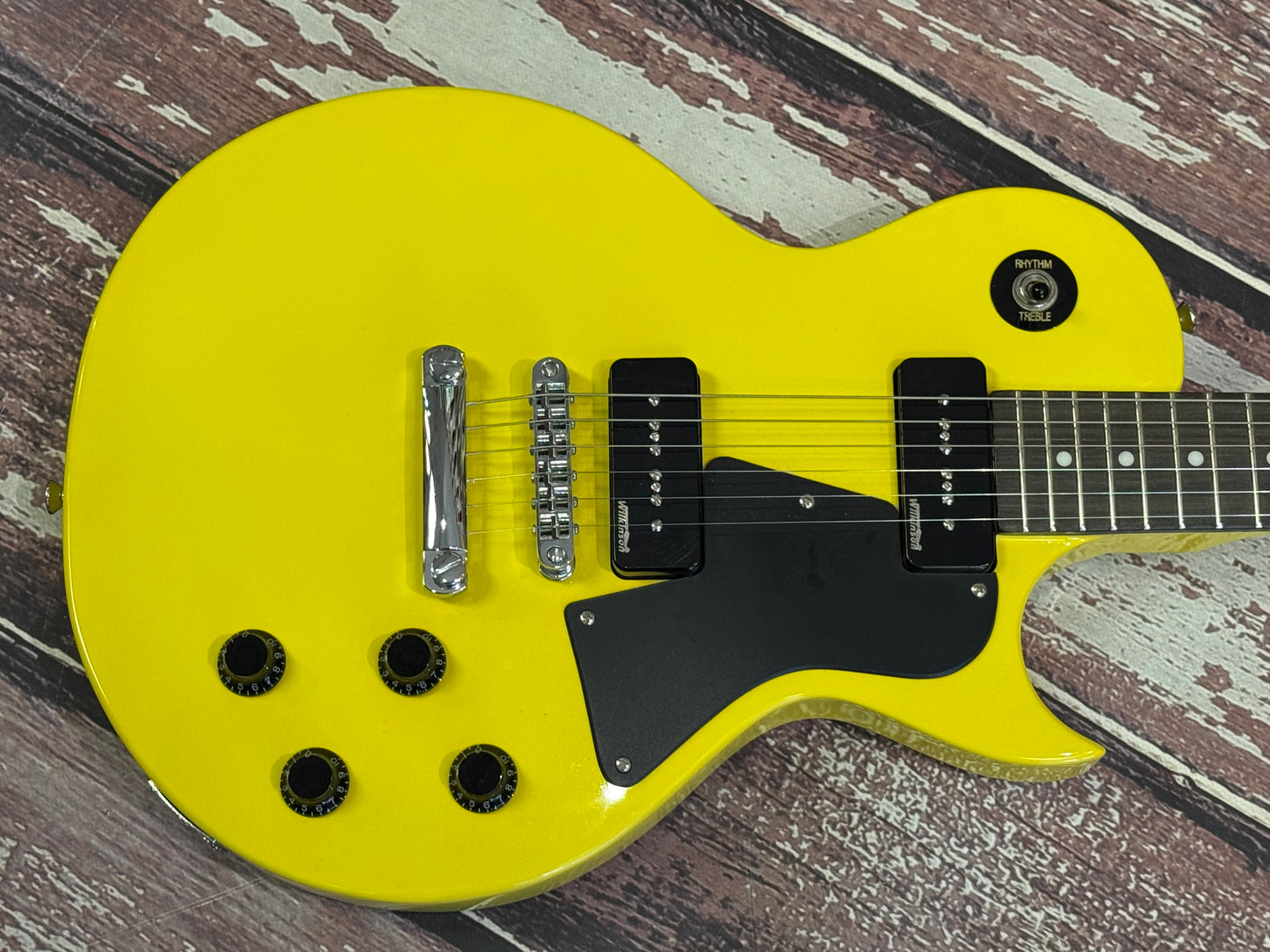 Vintage V132 twin P90 LP Junior