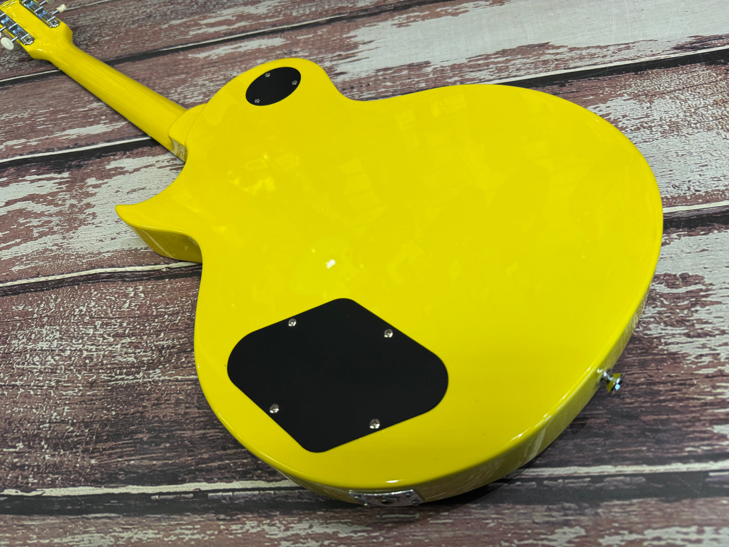 Vintage V132 twin P90 LP Junior