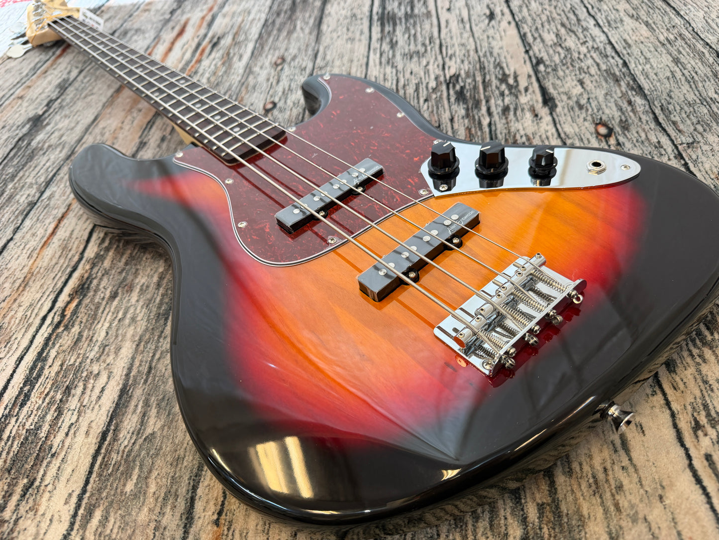 Vintage Coaster Bass - V49 Jazz-bass Sunburst