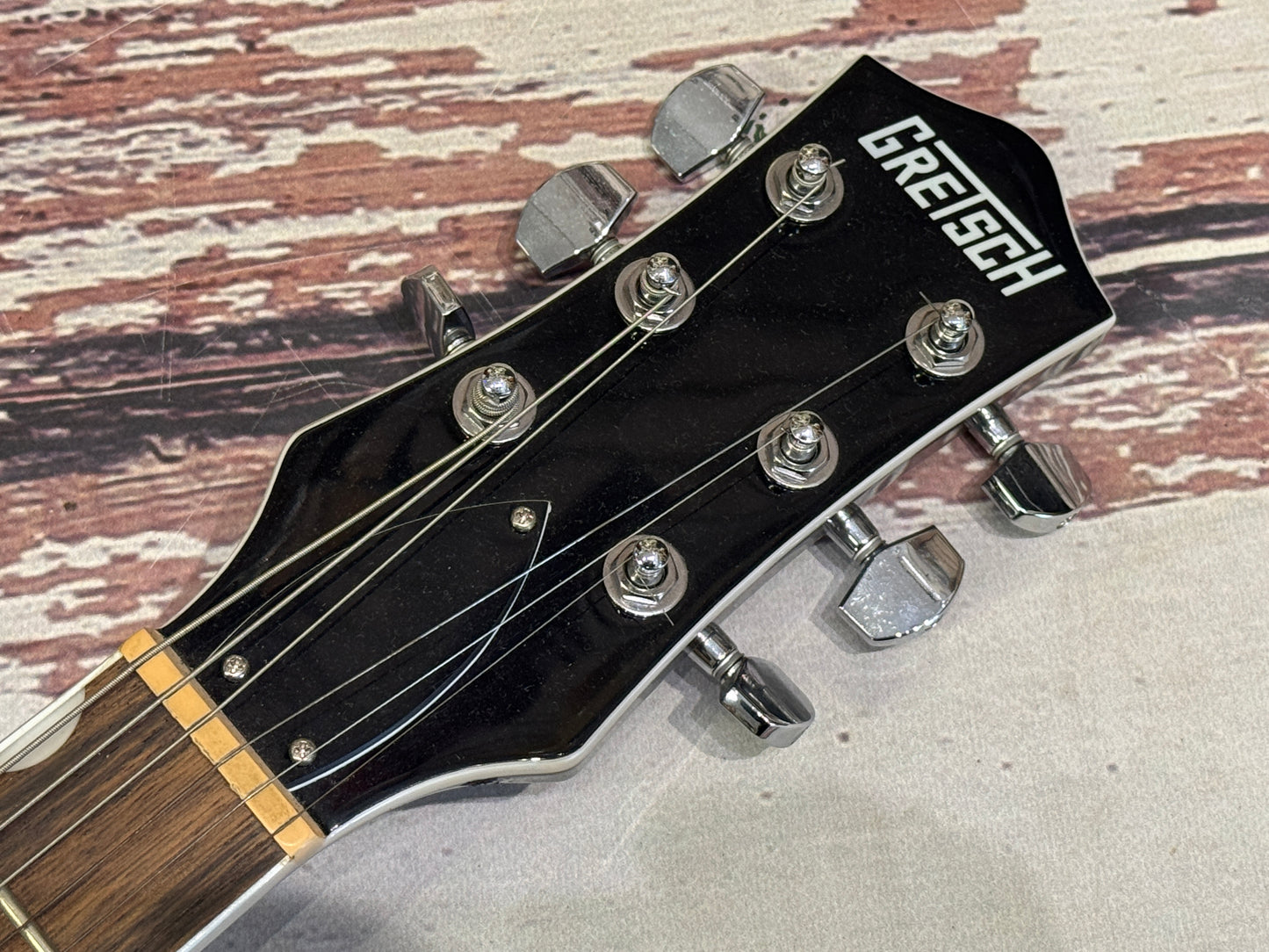 Gretsch G5222 Double Jet with V tailpiece Pickup upgrade.