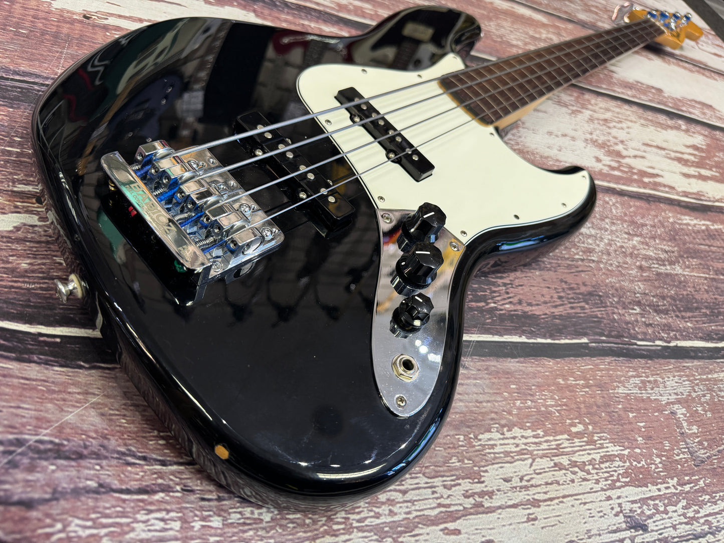 Fender Fretless lined Jazz Bass 2012 MIM Babicz upgrade.
