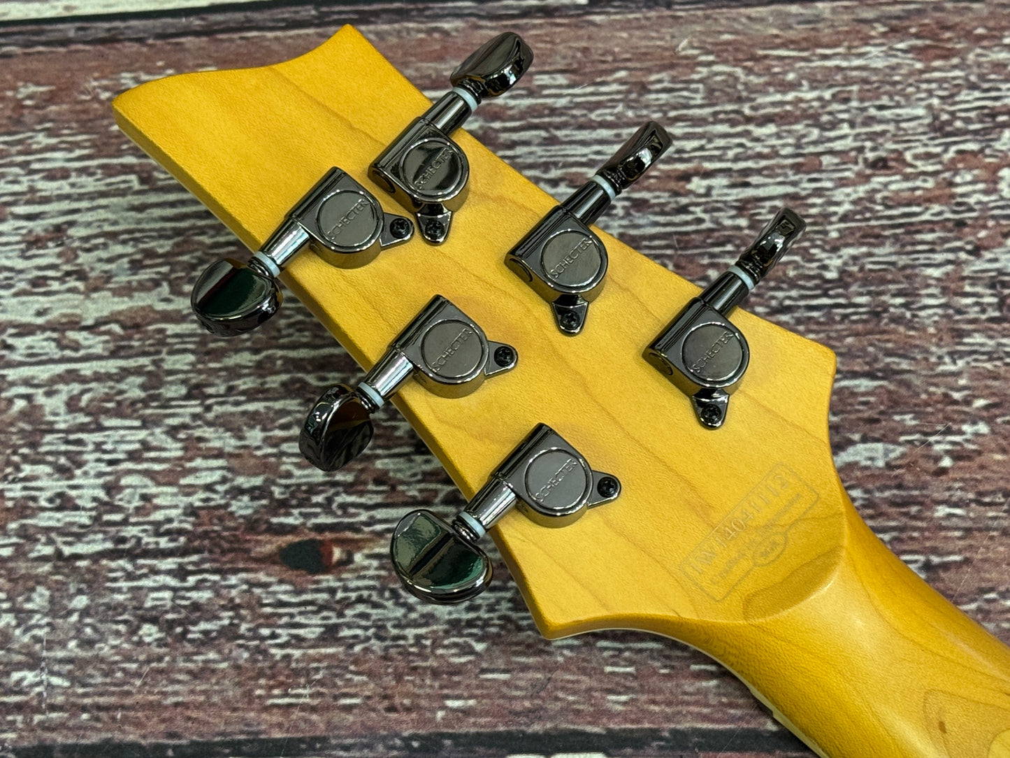 Schecter Omen Extreme - EMG Zakk set upgrade!