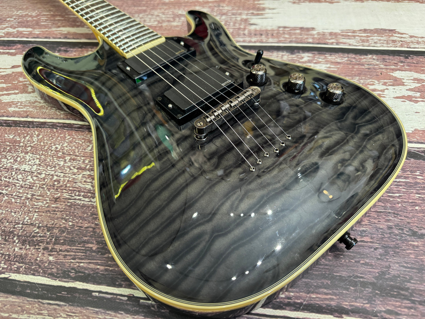 Schecter Omen Extreme - EMG Zakk set upgrade!