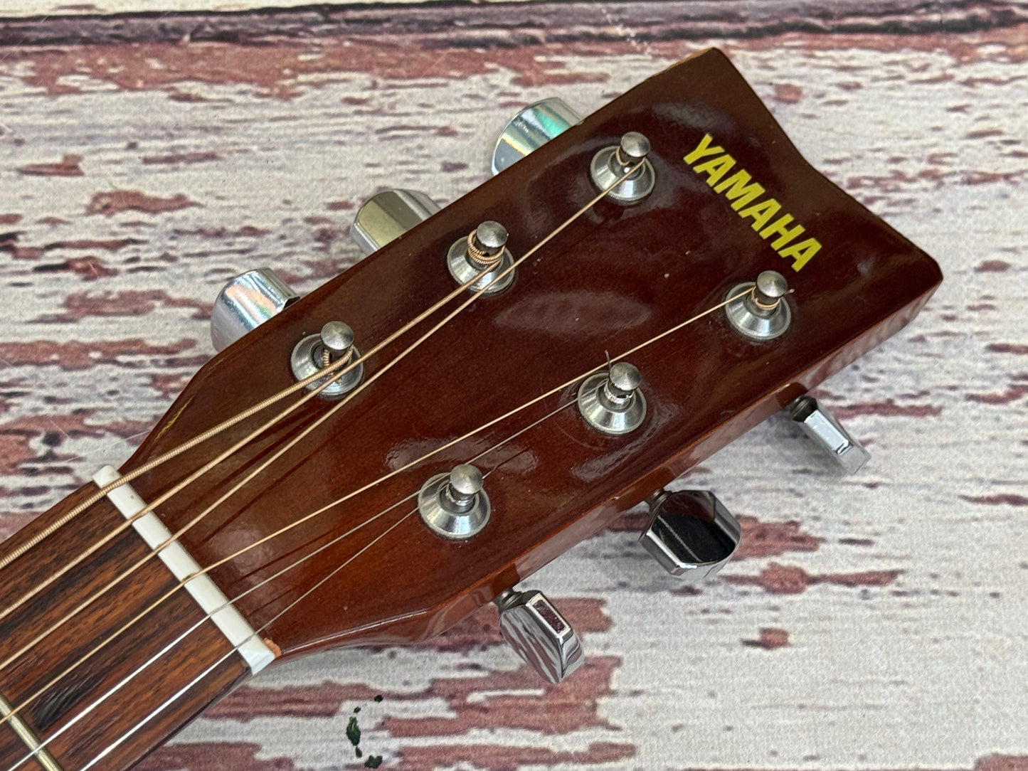 Yamaha FG332 Dreadnought acoustic