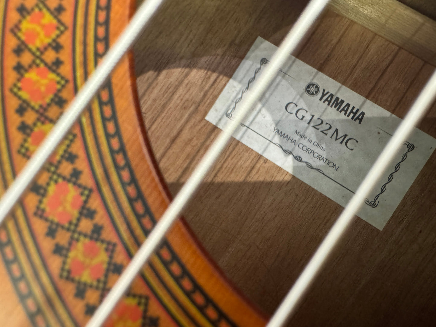 Yamaha CG122 solid top classical