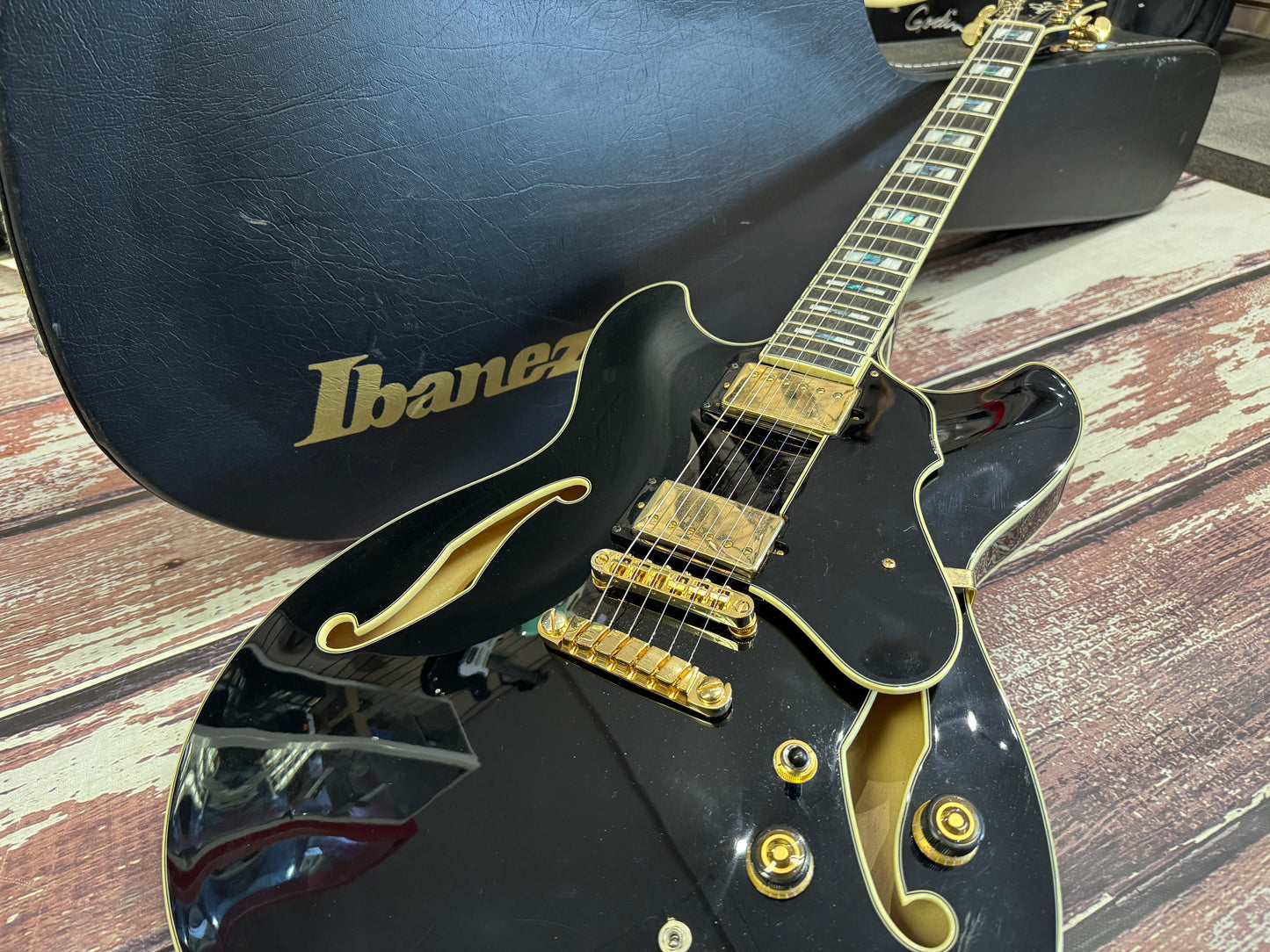 Ibanez AS-153 semi hollow Black with hard case.