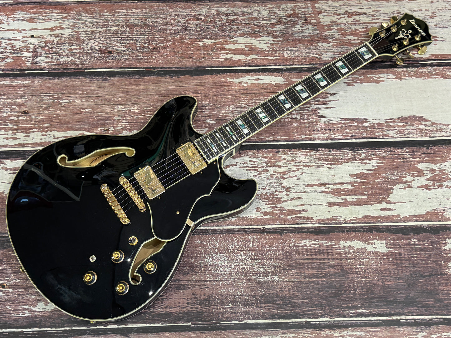 Ibanez AS-153 semi hollow Black with hard case.