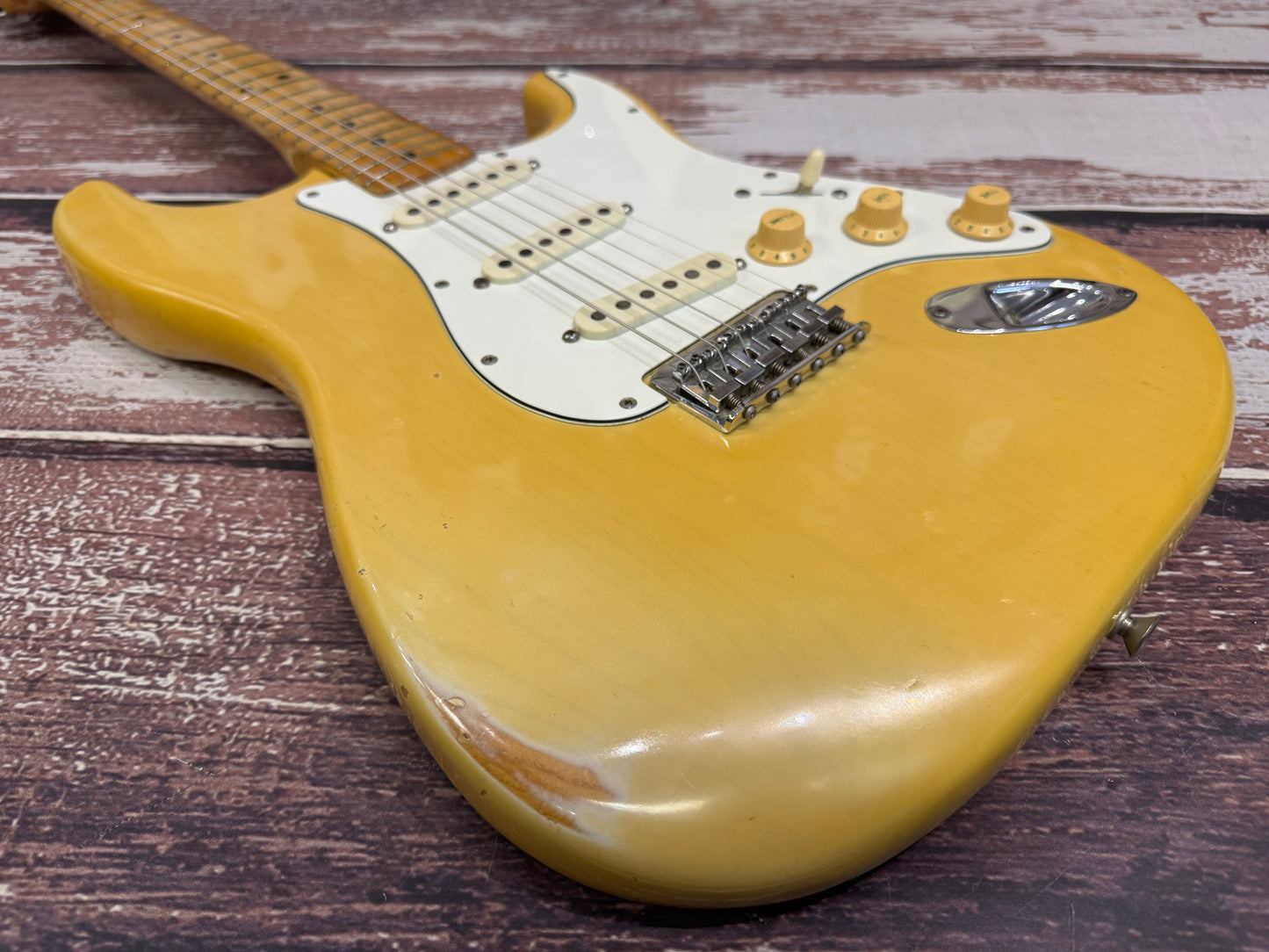 Fender 1976 77 Stratocaster hard tail