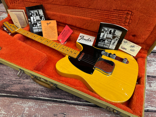 Fender USA AVRI '52 Butterscotch Telecaster with case and candy