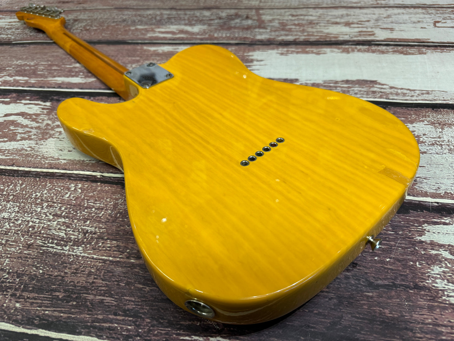 Fender USA AVRI '52 Butterscotch Telecaster with case and candy