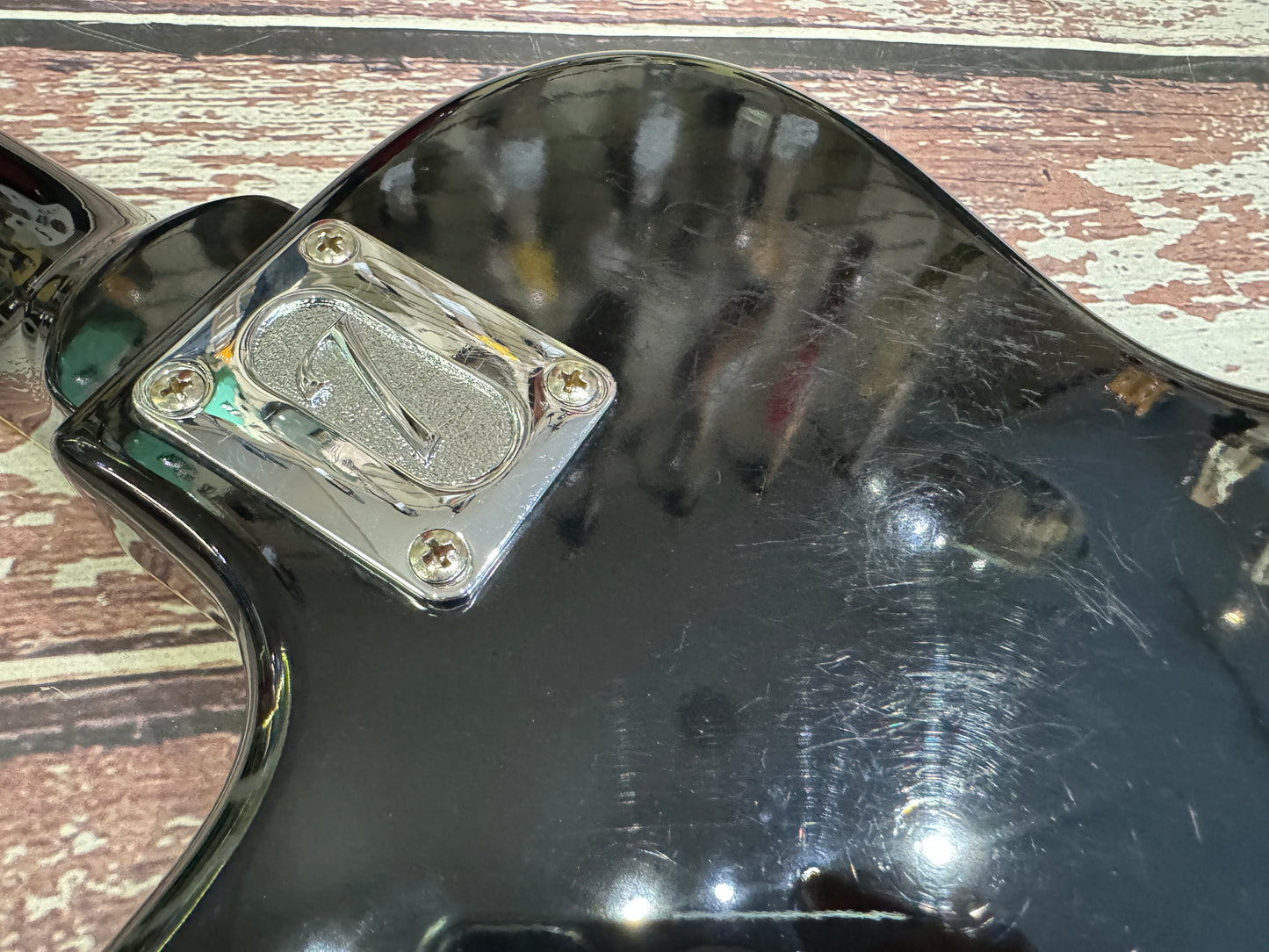 Italia Maranello bass