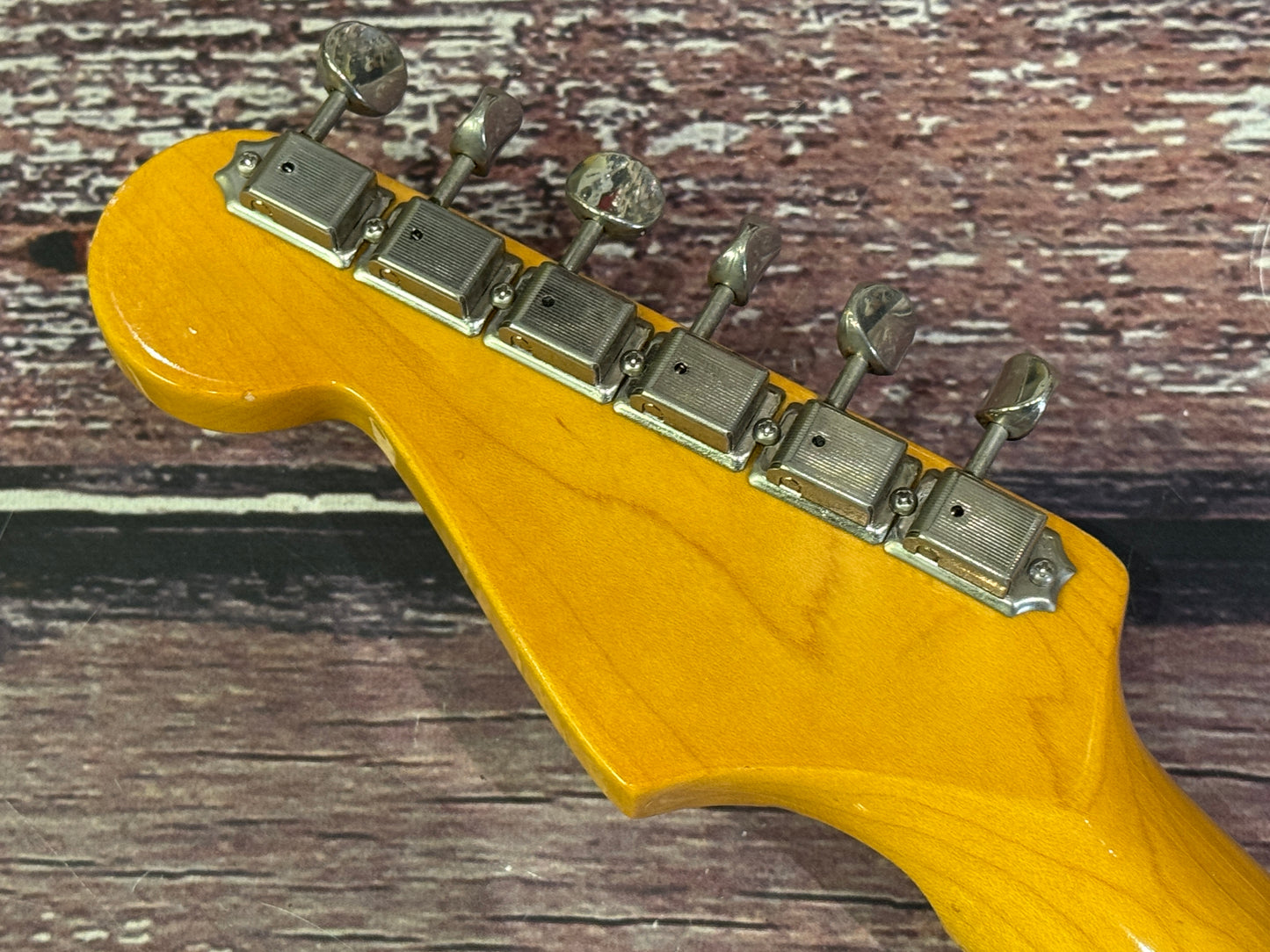 Fender USA AVRI '57 Stratocaster 2011 Relic