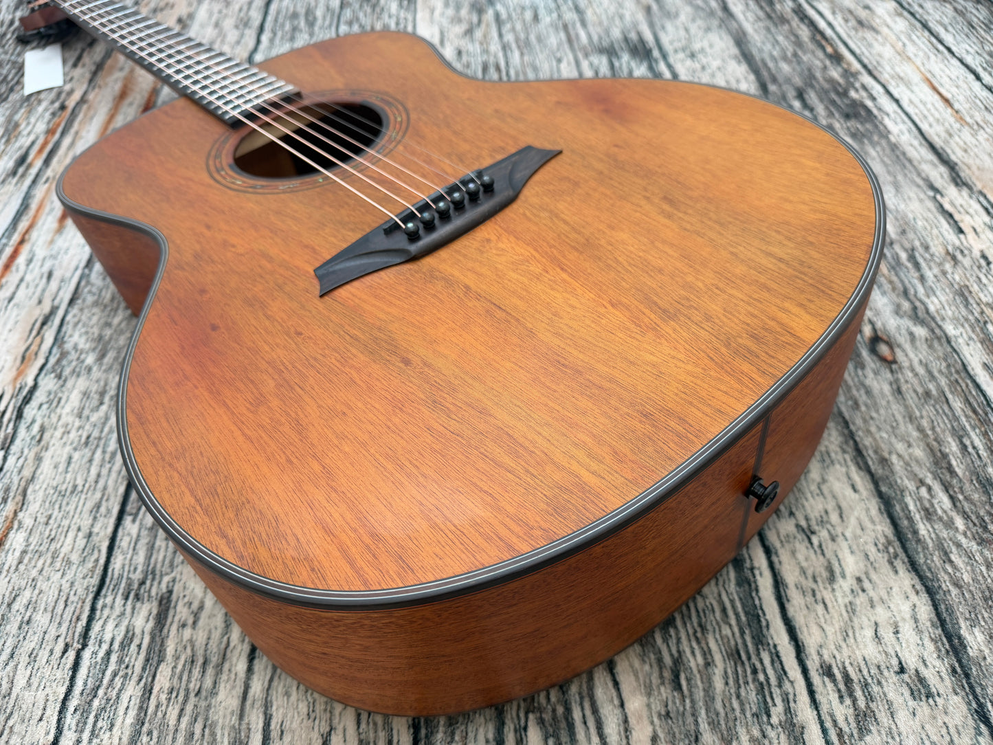 Bromo BAT2M - Solid top Mahogany Acoustic