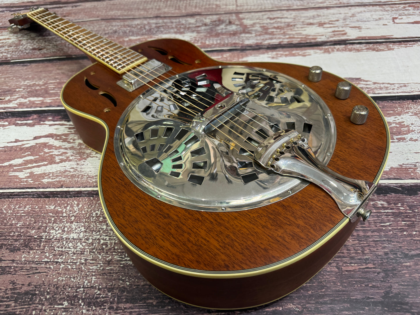 Hutchins Wooden Electro Resonator - Louisana