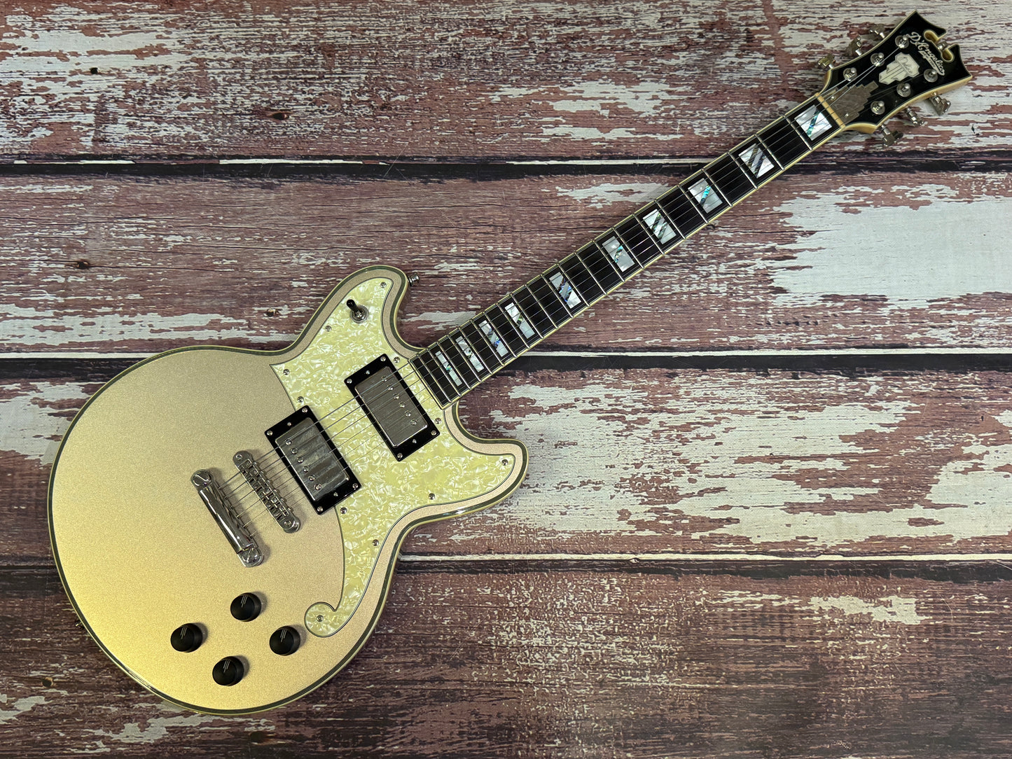 D'angelico Brighton Deluxe with case